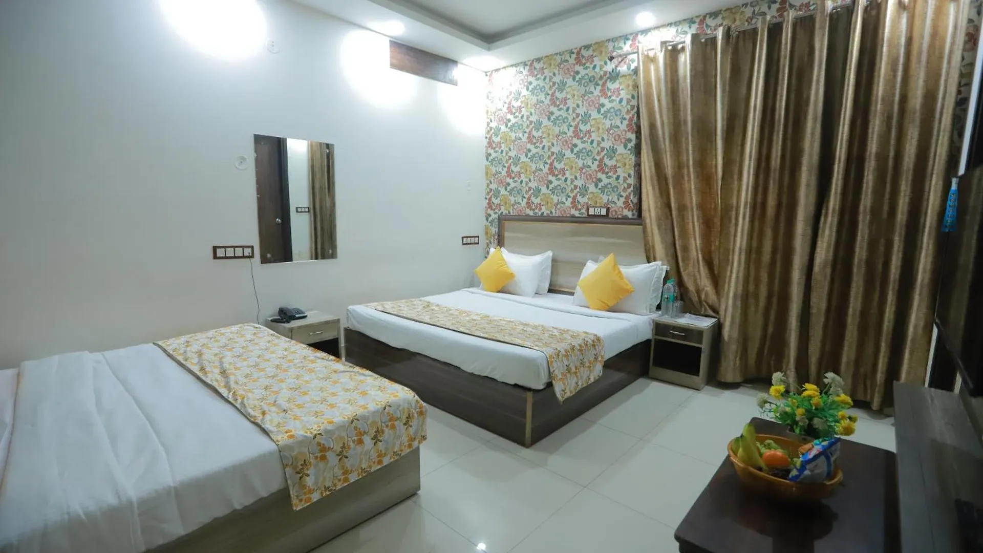 Hotel Popular Suites Delhi Airport New Delhi