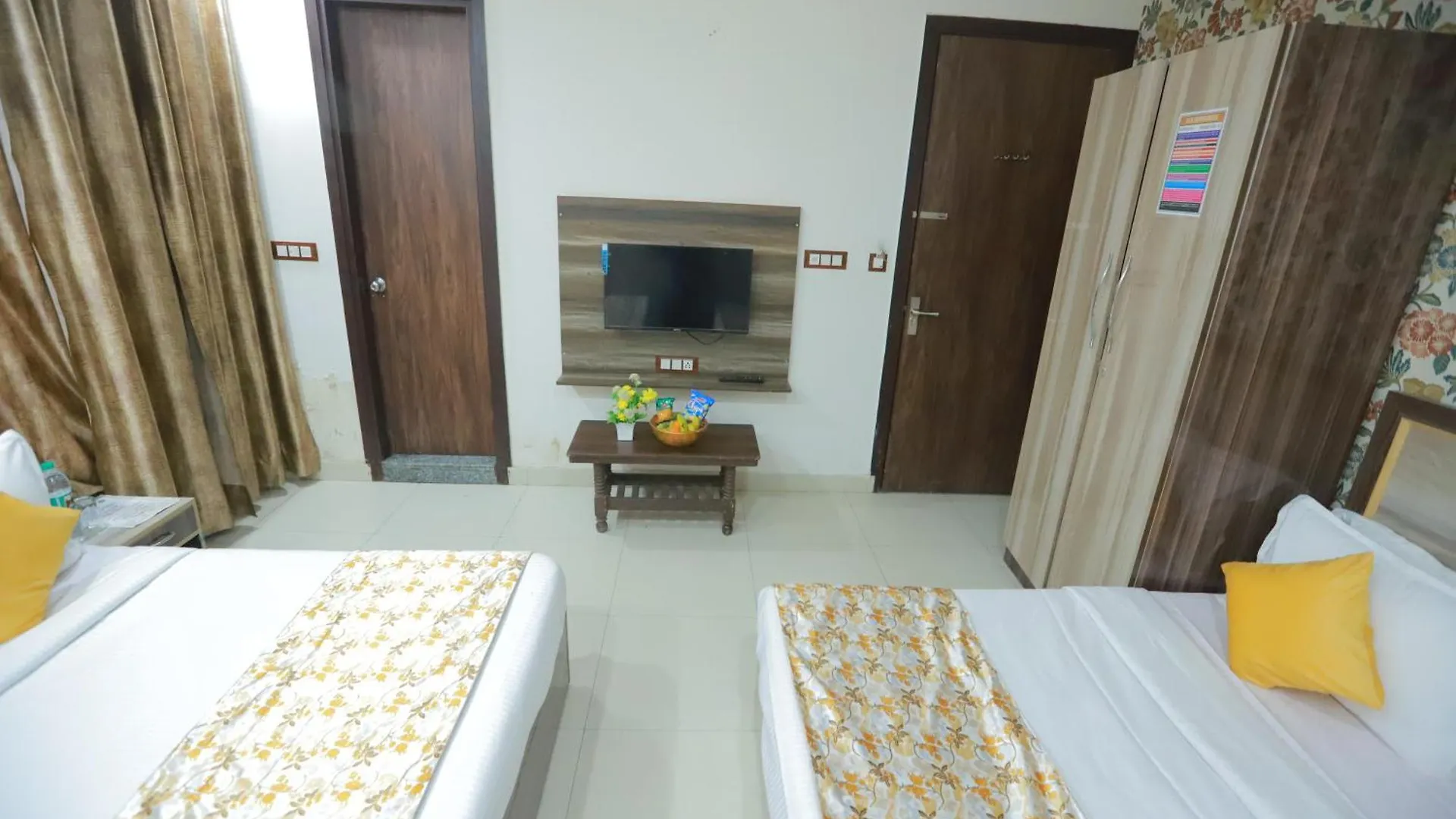 Hotel Popular Suites Delhi Airport New Delhi