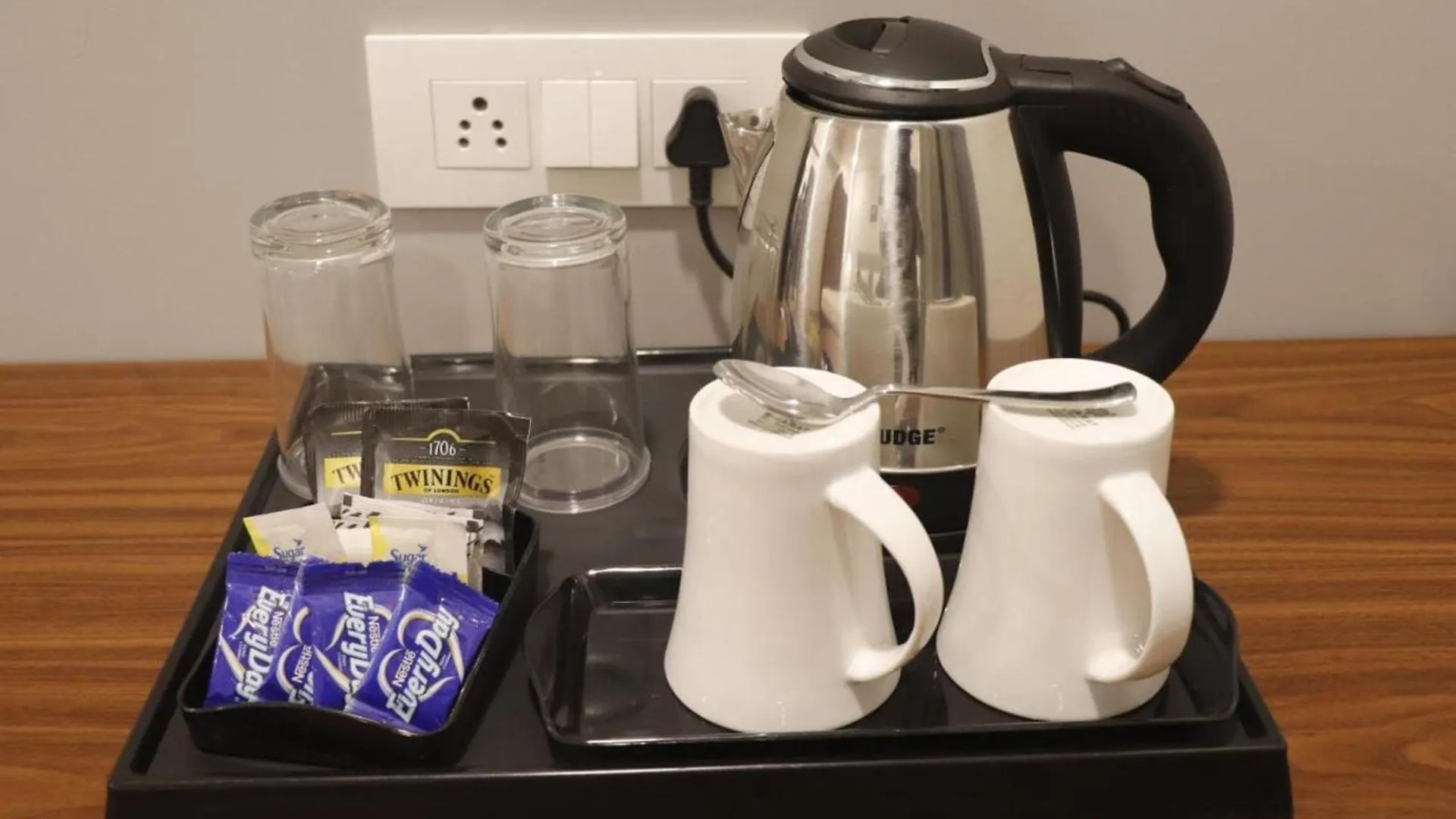Hotel Popular Suites Delhi Airport New Delhi
