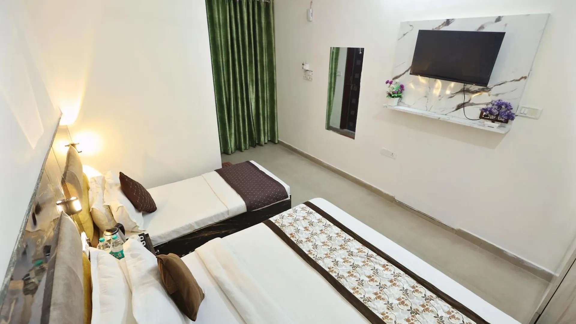 Hotel Popular Suites Delhi Airport New Delhi
