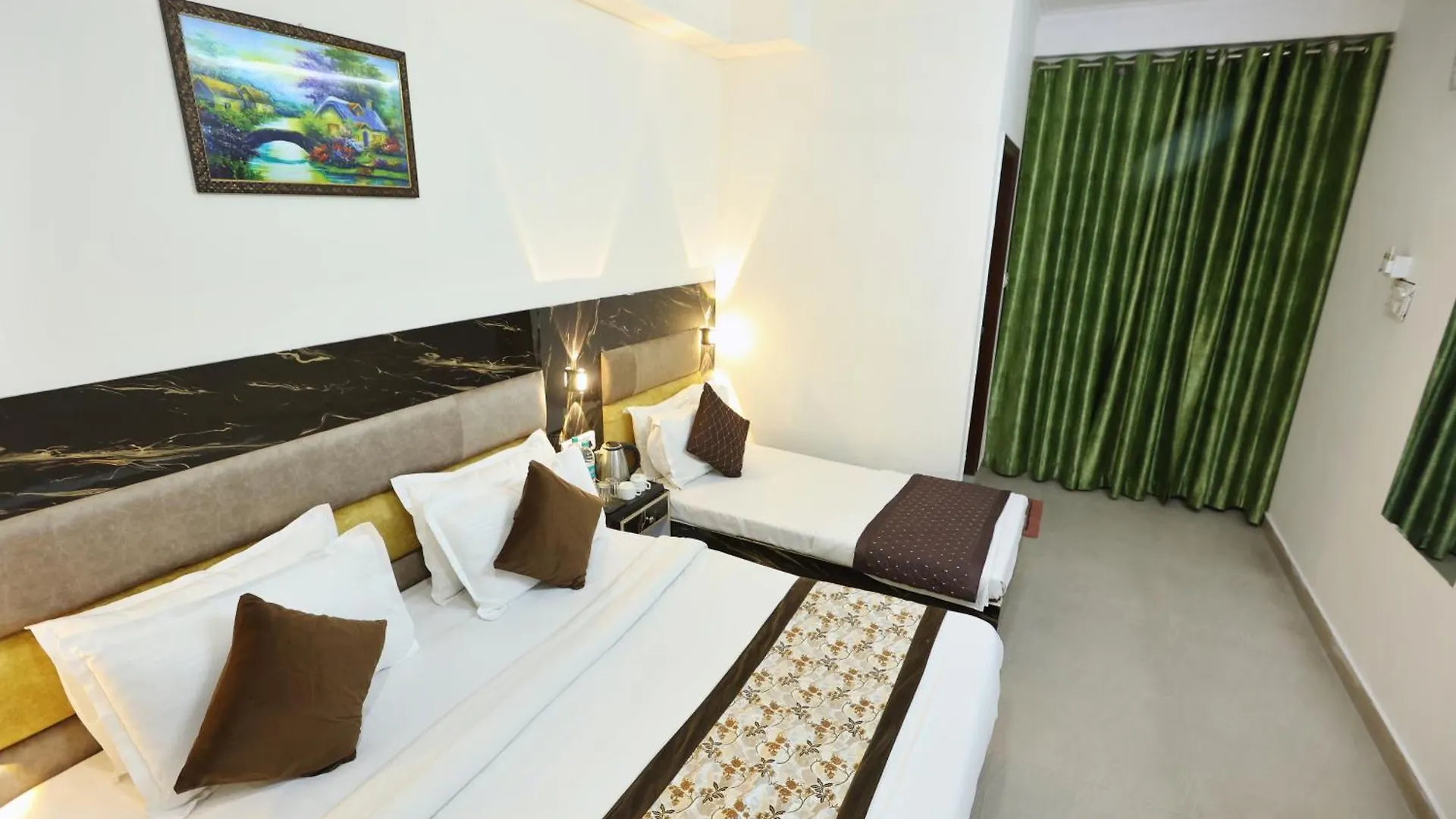Hotel Popular Suites Delhi Airport New Delhi