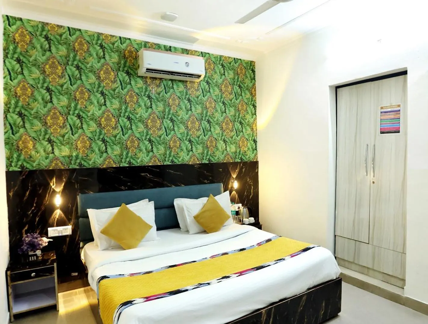 Hotel Popular Suites Delhi Airport New Delhi