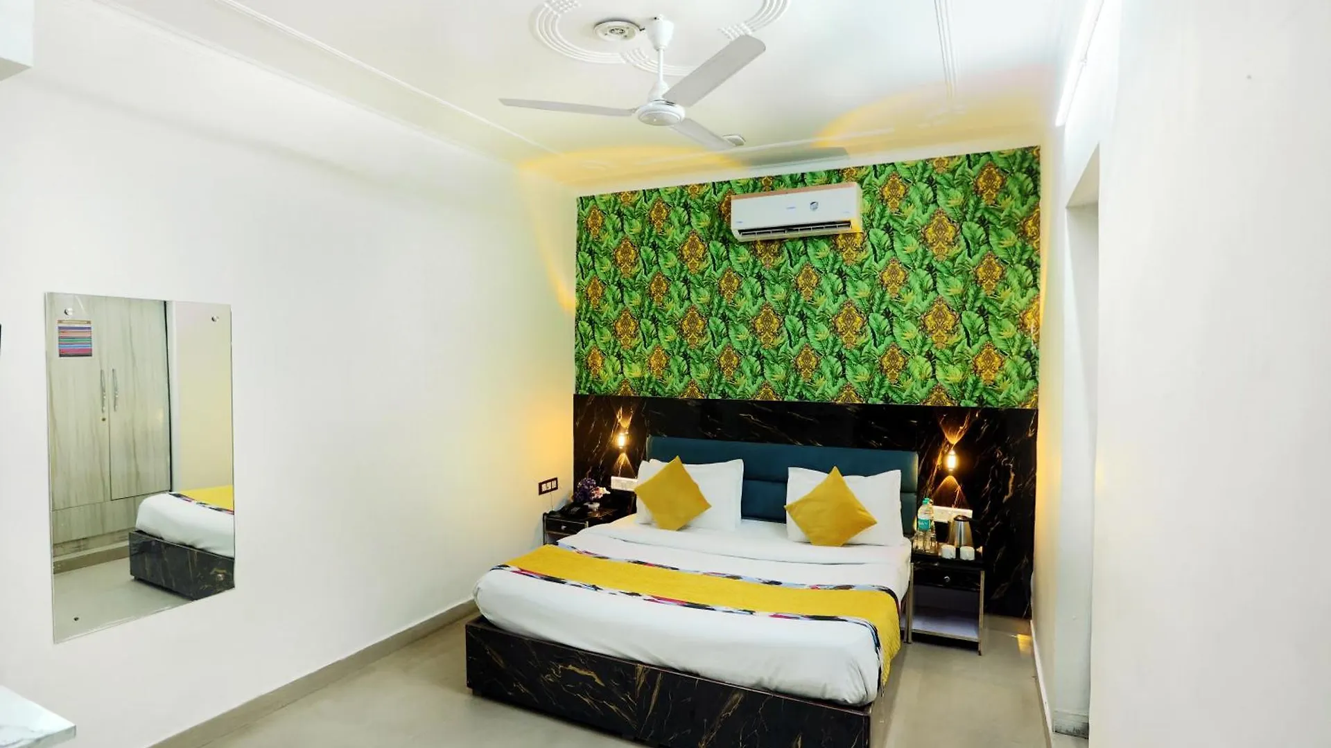 Hotel Popular Suites Delhi Airport New Delhi
